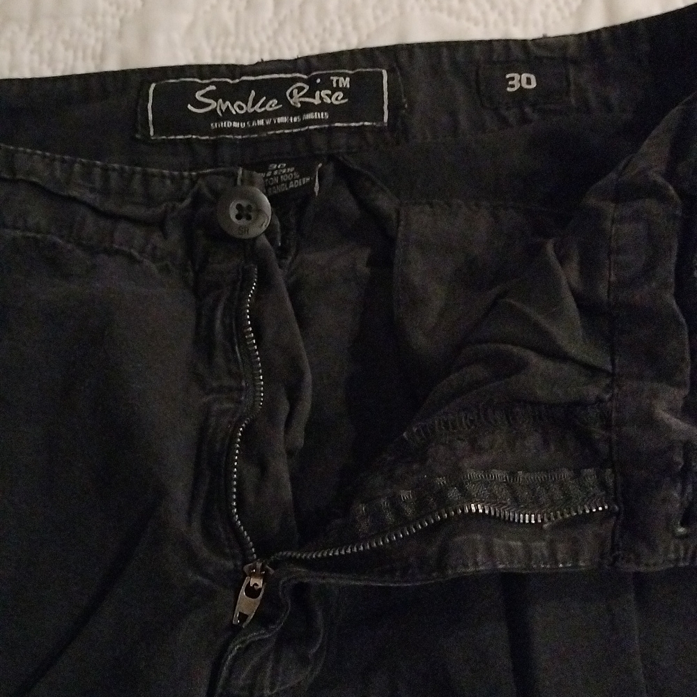 ⚜️ Smoke Rise Cargo Shorts - Picture 3 of 13